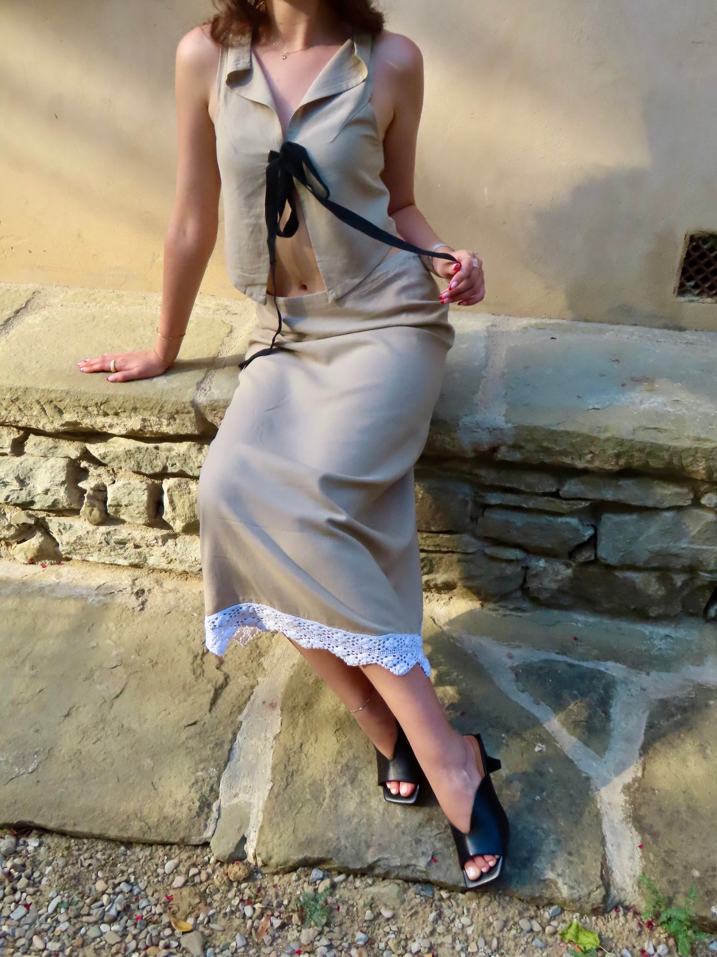 Linen Bow Top